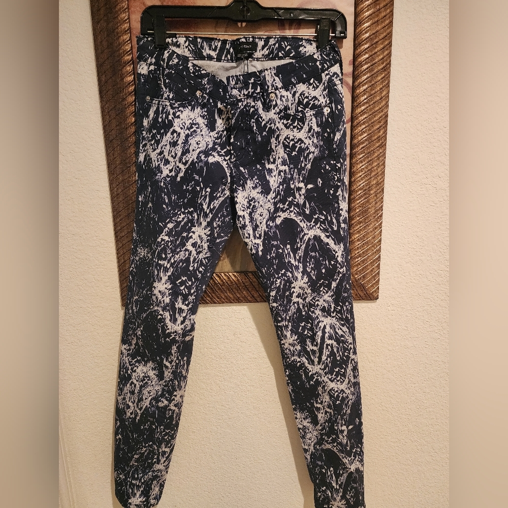 Jeans - Picture 2 of 4